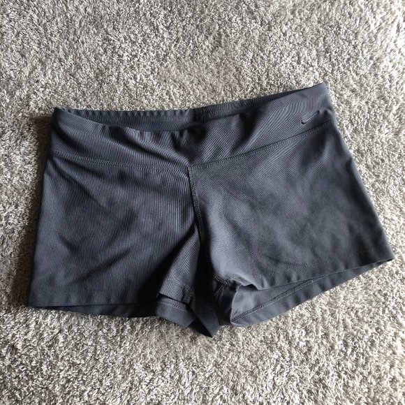 2 Pairs Running Yoga Cardio Shorts - Picture 5 of 6